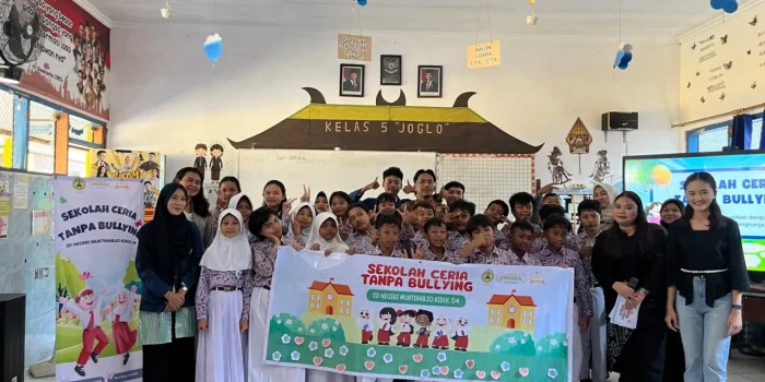 Sahabat Selamanya! Mahasiswa Ilkom USM Kampanyekan “Sekolah Ceria Tanpa Bullying” di SDN Muktiharjo Kidul 04 Sahabat Selamanya! Mahasiswa Ilkom USM Kampanyekan “Sekolah Ceria Tanpa Bullying” di SDN Muktiharjo Kidul 04