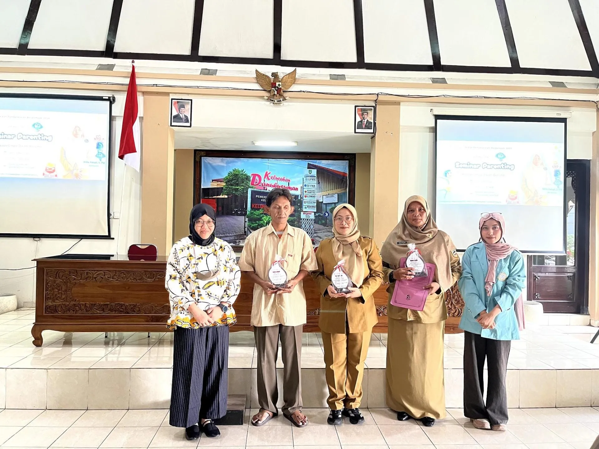 Mahasiswa PLB UNS Gelar Seminar Parenting tentang Regulasi Emosi dalam Pencegahan Bullying pada Anak Disabilitas Mahasiswa PLB UNS Gelar Seminar Parenting tentang Regulasi Emosi dalam Pencegahan Bullying pada Anak Disabilitas