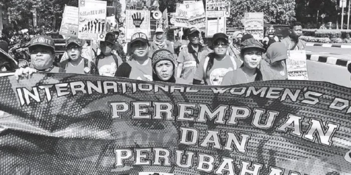 Bukan Sekadar Kehilangan Orang Tersayang, Makna dari Judul Novel “Kehilangan Mestika” Tentang Hilangnya Hak Perempuan.