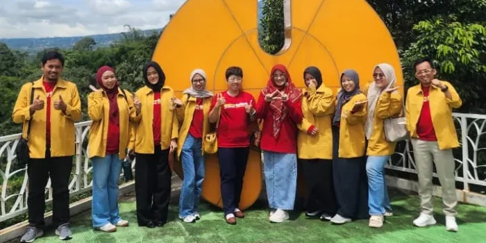 Mahasiswa Magister Agribisnis Unsoed Laksanakan Kunjungan Lapang ke Hortimart Agro Center dan Cimory Dairyland Semarang