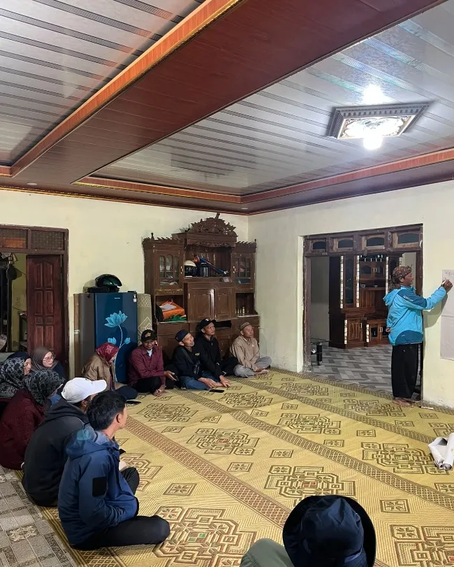 Dukung Pertanian Berkelanjutan, Mahasiswa JARPAK PKP UNS Sukses Gelar Sekolah Lapang Bersama LSM Gita Pertiwi