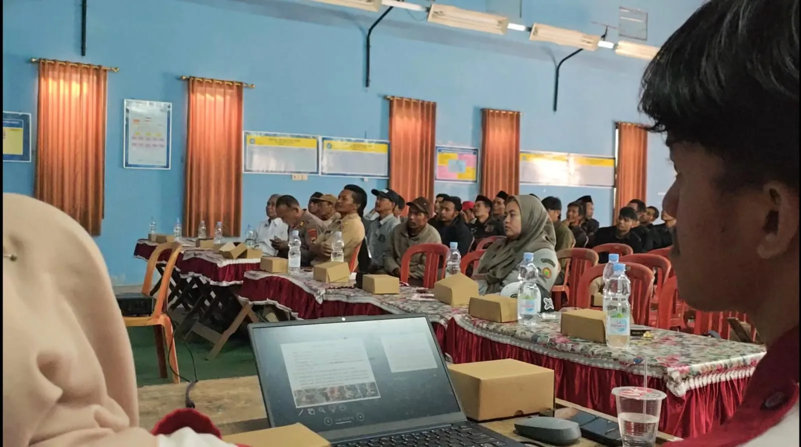 Edukasi Pengelolaan DAS dan Konservasi Lahan, Mahasiswa Tim Hibah MKBM UNS Dorong Pertanian Berkelanjutan di Desa Jrakah Bersama BPP Selo