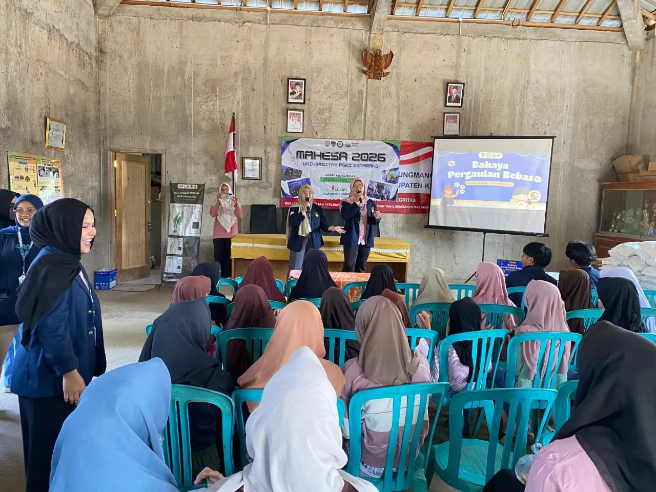 Gandeng PKD, Mahasiswa MAHESA UPGRIS Gelar Sosialisasi Bahaya Pergaulan Bebas di Manggungmangu Kendal Gandeng PKD, Mahasiswa MAHESA UPGRIS Gelar Sosialisasi Bahaya Pergaulan Bebas di Manggungmangu Kendal