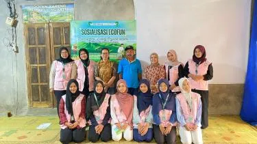 Mahasiswa KKN UNS Gelar EcoFun Project 2, Edukasi dan Praktik Pembuatan Eco-Enzyme untuk Mendukung SDGs melalui Pengelolaan Limbah Organik di Desa Tugu