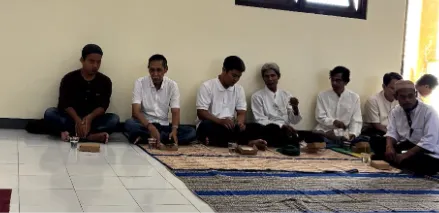 Tim Mahasiswa HIBAH JARPAK PLB FKIP UNS Lakukan Penguatan Orang Tua Anak Autis melalui Focus Group Discussion (FGD) di PKBM Mutiara Al-Islam Surakarta Tim Mahasiswa HIBAH JARPAK PLB FKIP UNS Lakukan Penguatan Orang Tua Anak Autis melalui Focus Group Discussion (FGD) di PKBM Mutiara Al-Islam Surakarta