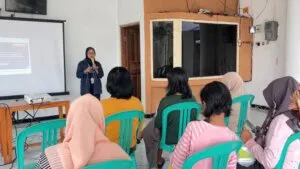 <span class="title-text">Mahasiswa KKN PPM XXVIII USM Dorong Peningkatan Daya Saing UMKM Kelurahan Purwoyoso melalui Literasi Digital dan Pelatihan Pembuatan Akun Marketplace Shopee</span>
